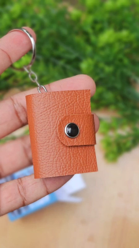 MINI ALBUM KEY CHAIN🔑🧷 ✧