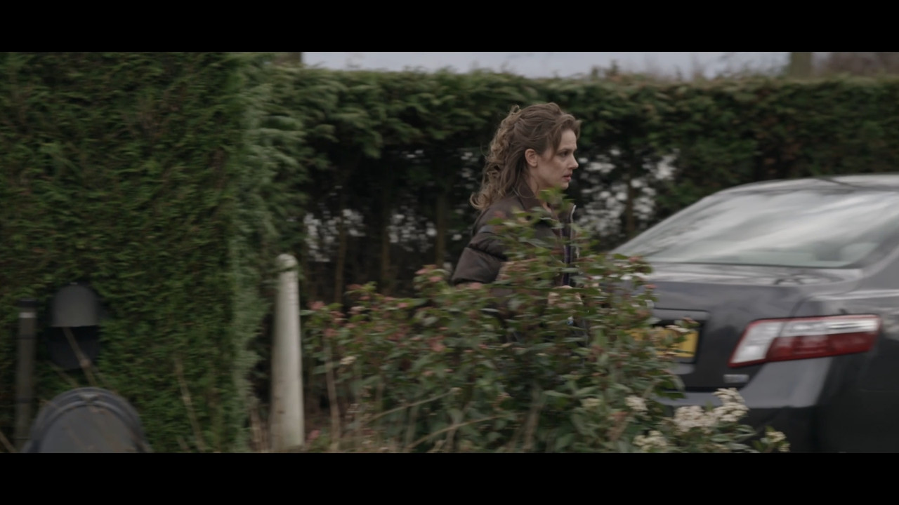 (Vietsub) Caged 2011 1080p BluRay DTS-HD MA 5.1 x264-18.mkv_snapshot_00.16.14.407