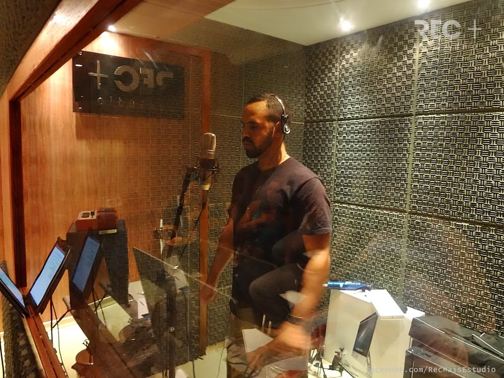 Foto da galeria oficial G.Hoffmam 23