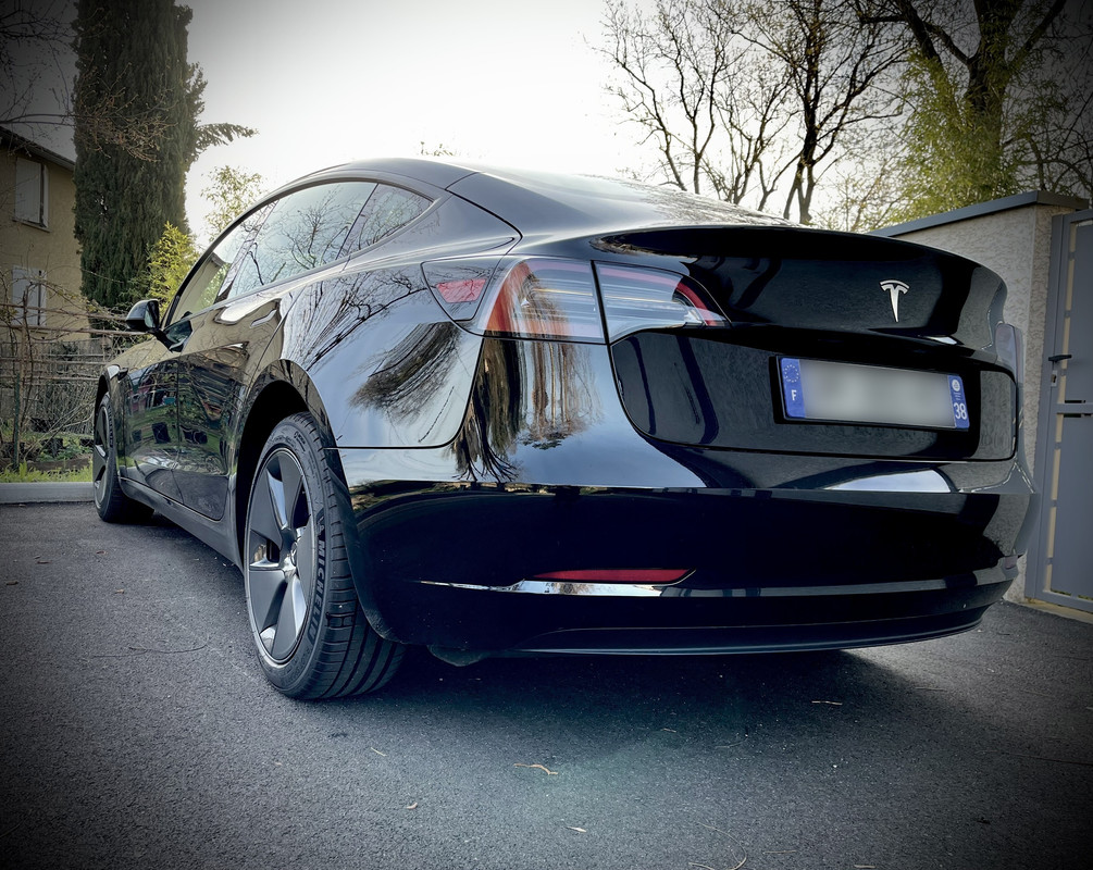 1B19C365-AD5A-4B20-A284-E199BEFA3848