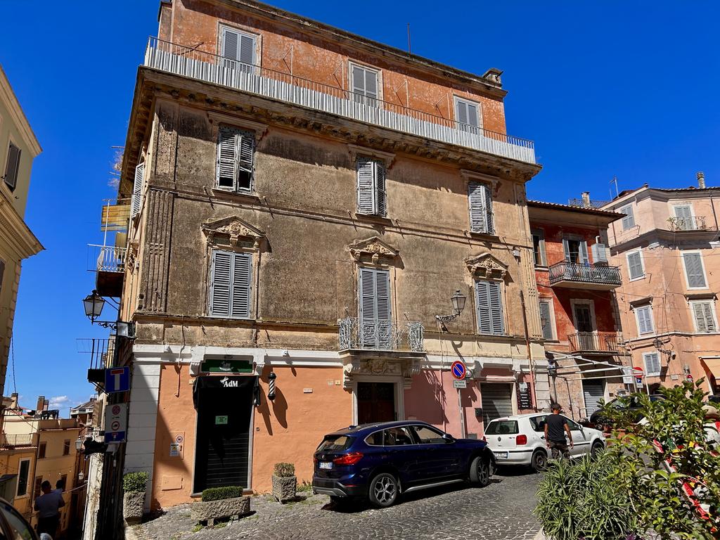 Жаркий сентябрь на побережье Тирренского моря.