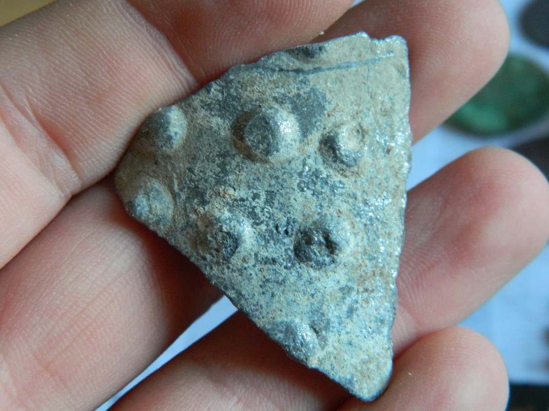 punakivisormus 021