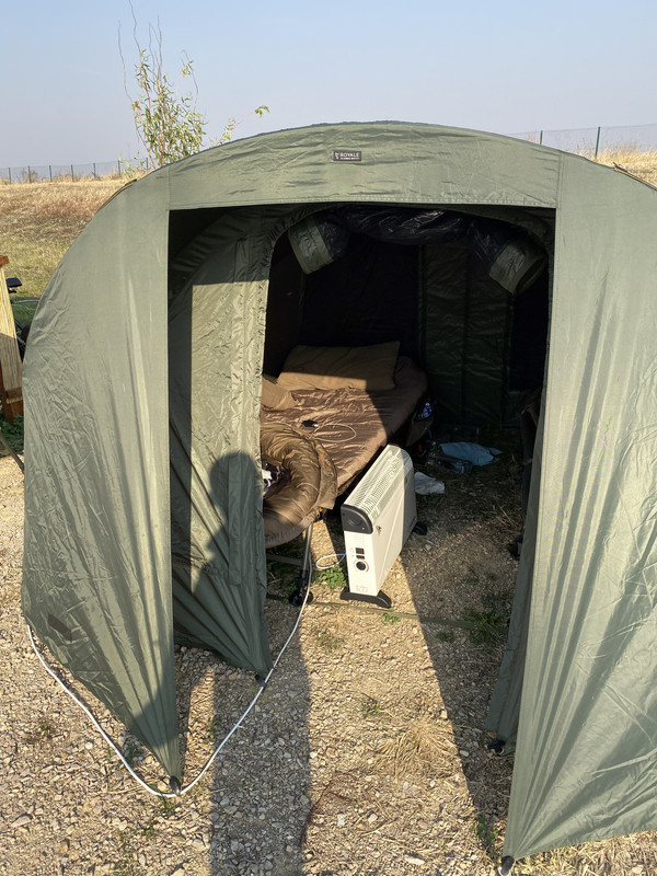 06A975D3-984B-4A60-9116-2054077308FE