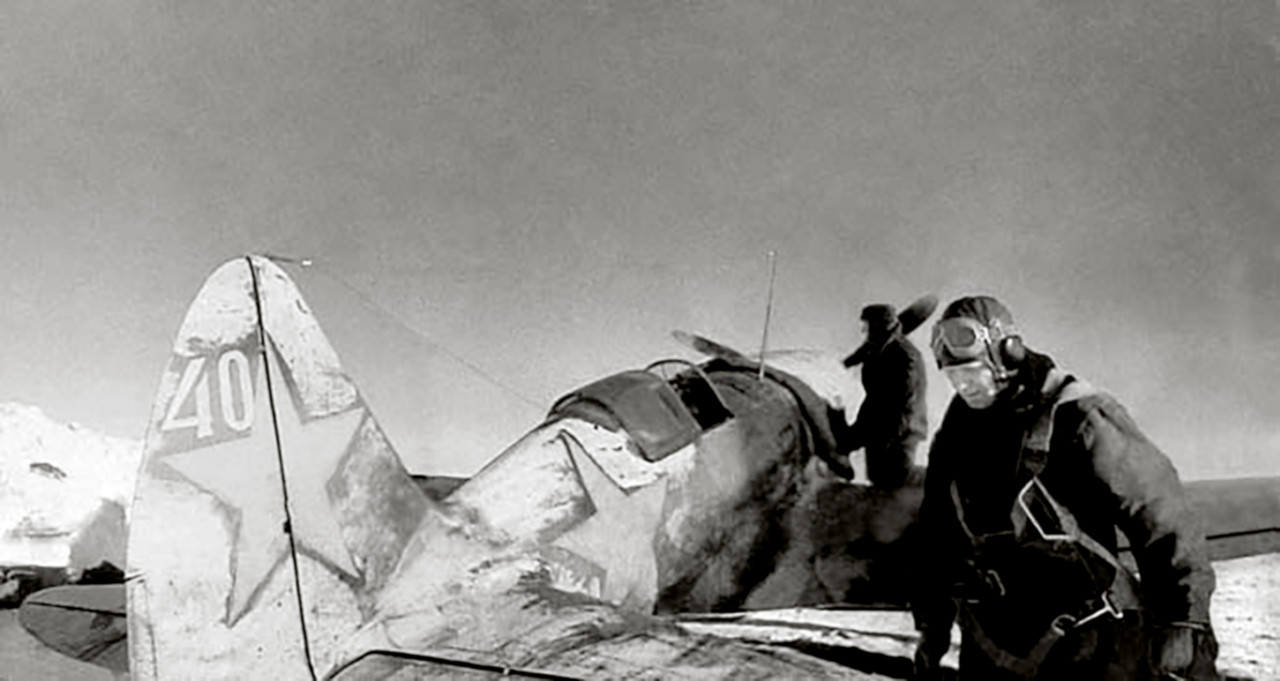Mikoyan-Gurevich-MiG-3-148IAP-no-40-battle-for-Kharkov-1942-01