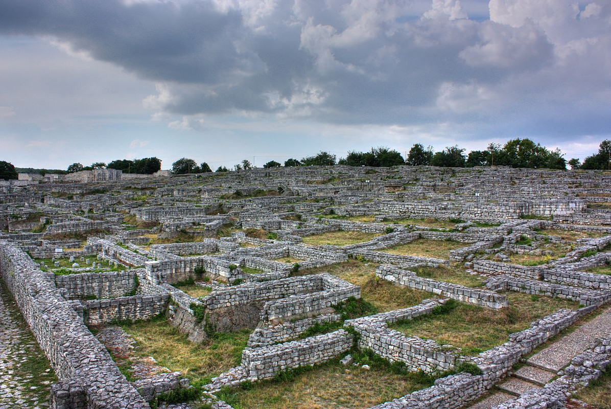 [Obrazek: The-Shumen-Fortress-by-Klearchos-Kapoutsis.jpg]