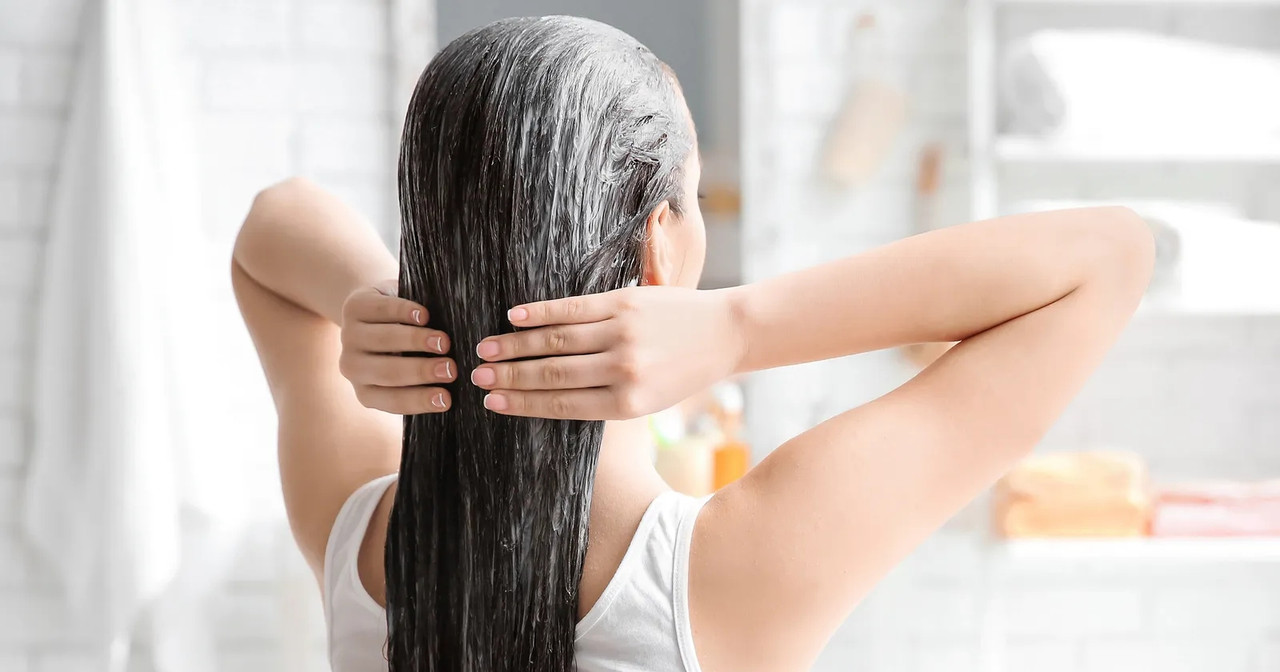 ¿Cómo reparar el cabello con maicena?