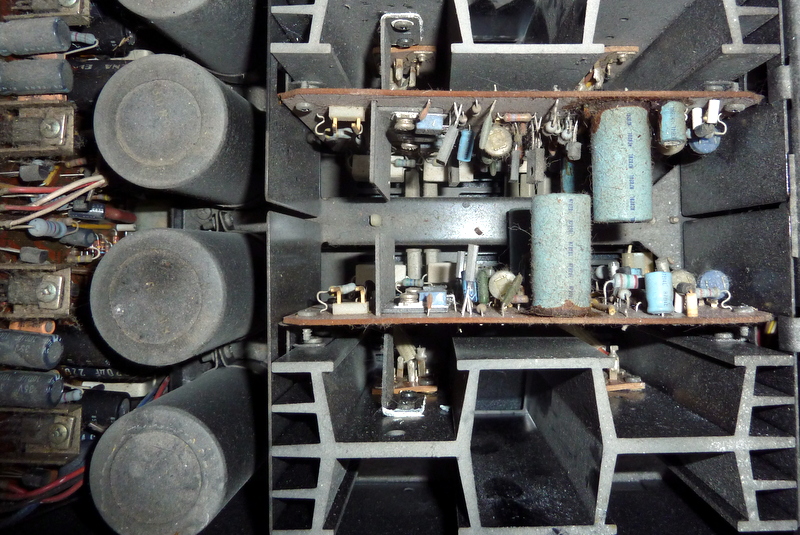 Sansui-AU-720.jpg