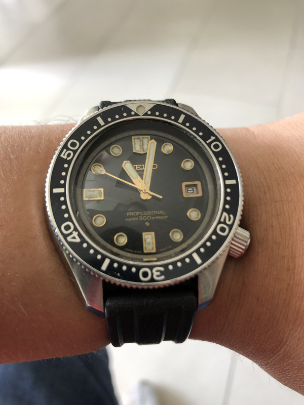 AF6CD736-6230-45BF-8093-12F45D34D49F