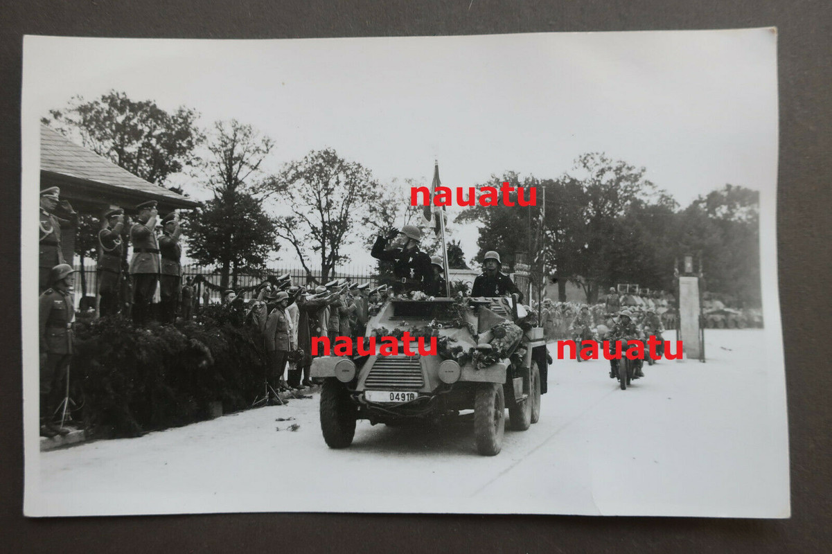 Foto 6 Rad Panzerspähwagen General Hans Cramer in Potsdam Krampnitz