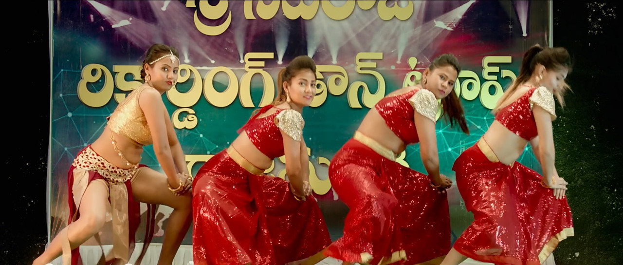 Pyar Hi Pyar 2021.1080p.AMZN.mkv_snapshot_05.19_[2021.07.09_16.45.19]