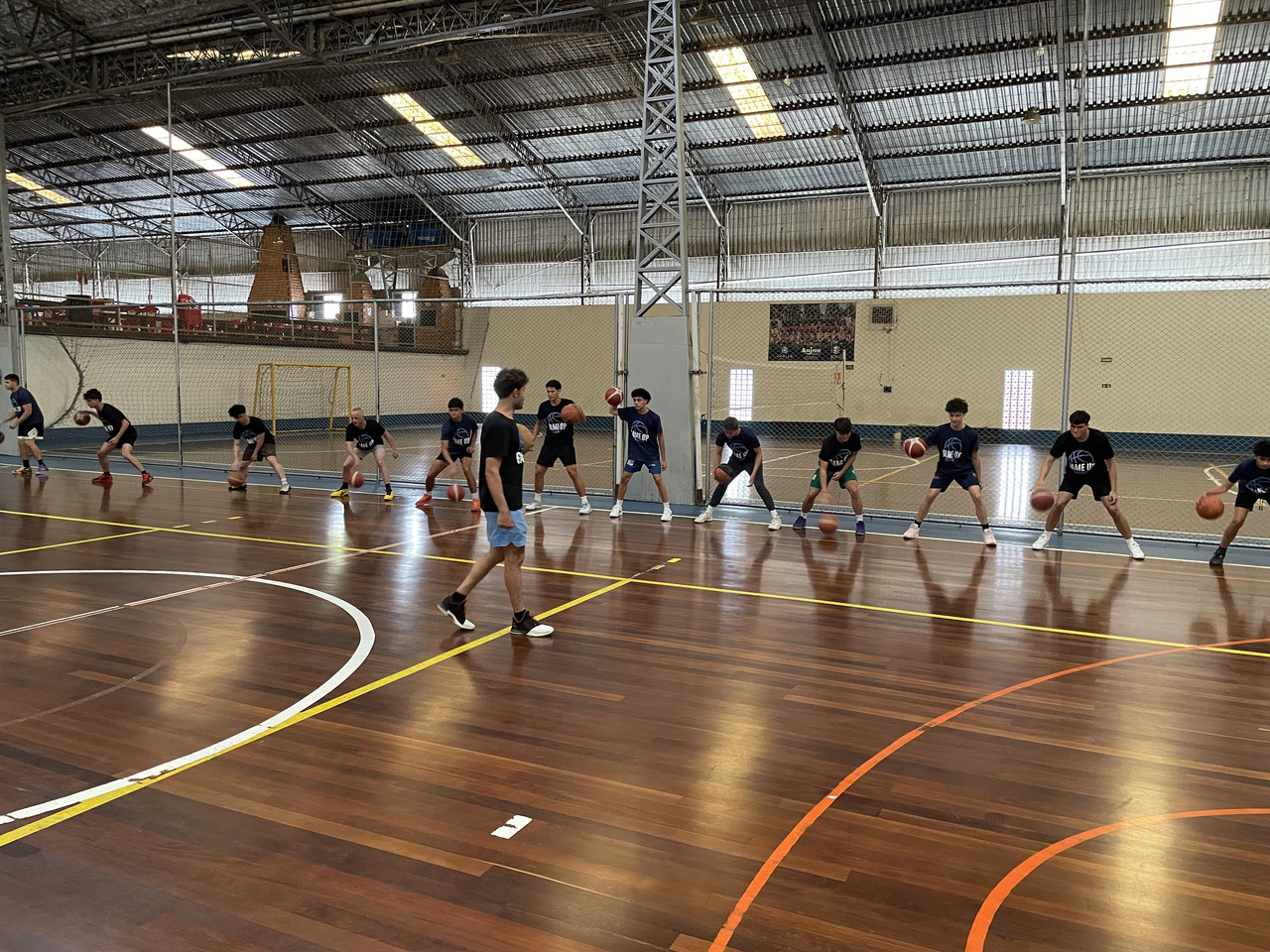 Treino de Handles em Grupo