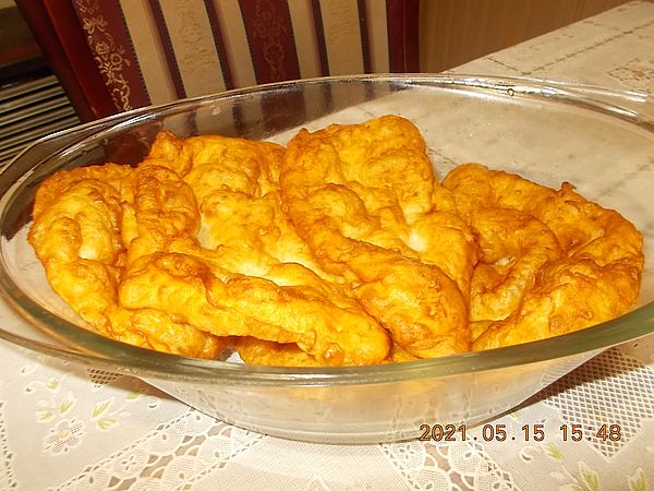 https://i.postimg.cc/rpk98tM9/langos-2021-05-15.jpg