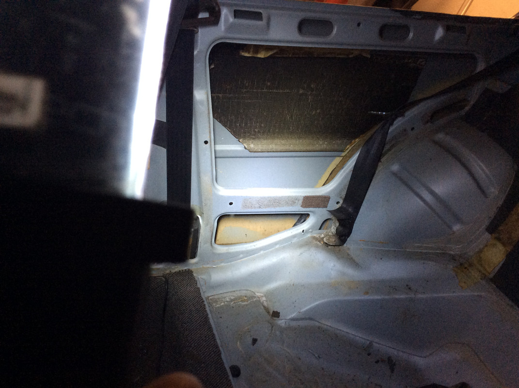 E2A83183-875C-4B7B-84DC-59DC3C51E6B5