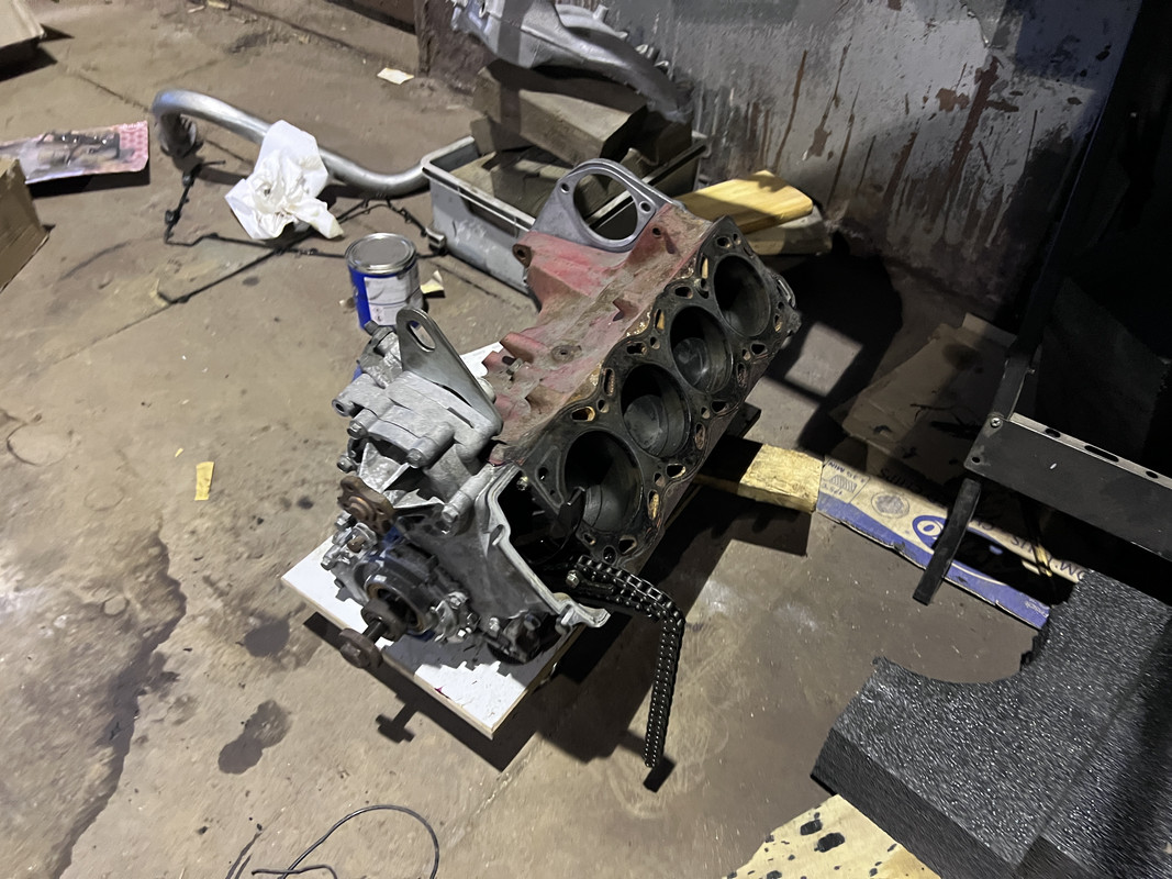 58565480-D77A-452B-A7E1-DCEC6DA77285