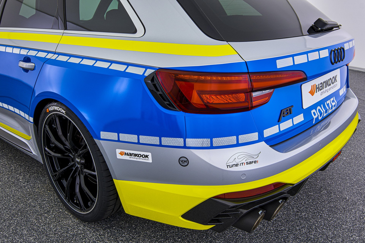 Audi RS4-R Police Car by ABT (15)