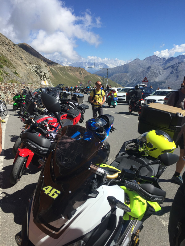 E9933318-03A4-486D-B0F3-5C6C8A7DF830