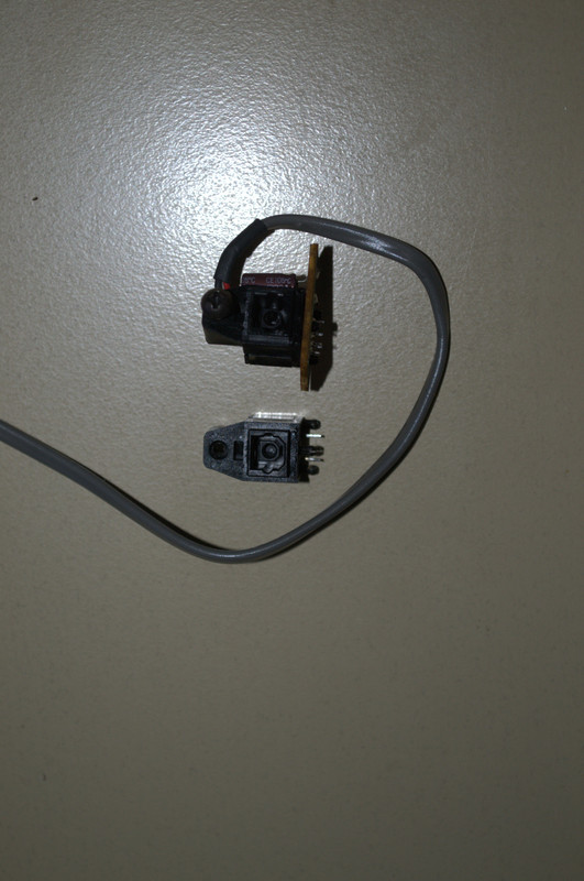 [Bild: Light-Transmiting-Recieving-Unit-05.jpg]