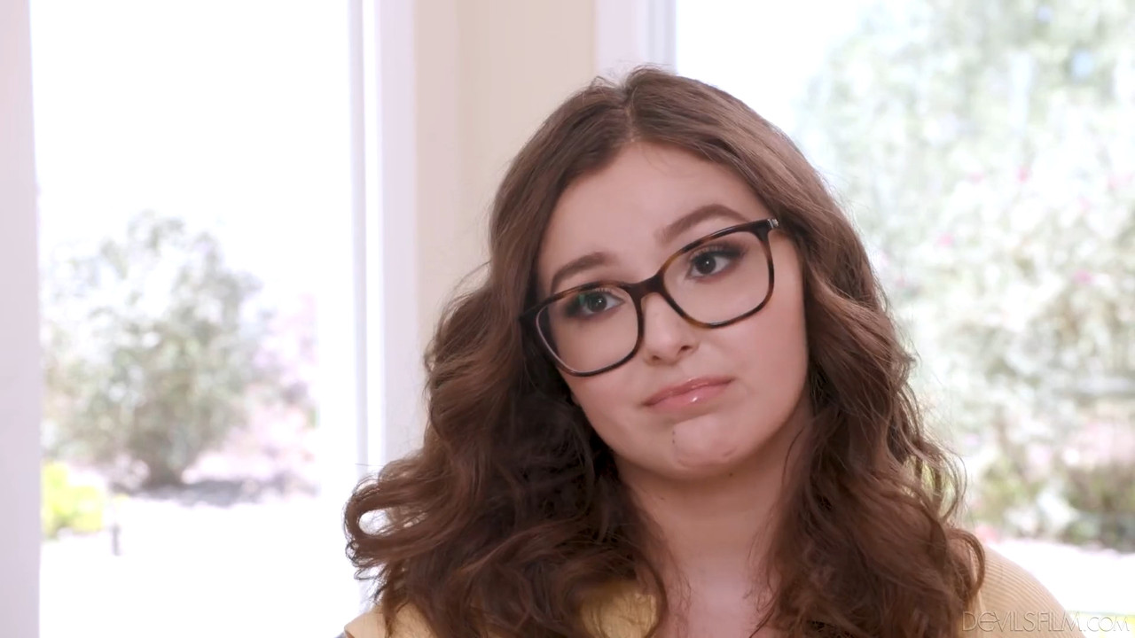 Leana Lovings - Stolen.mp4_snapshot_00.42.000