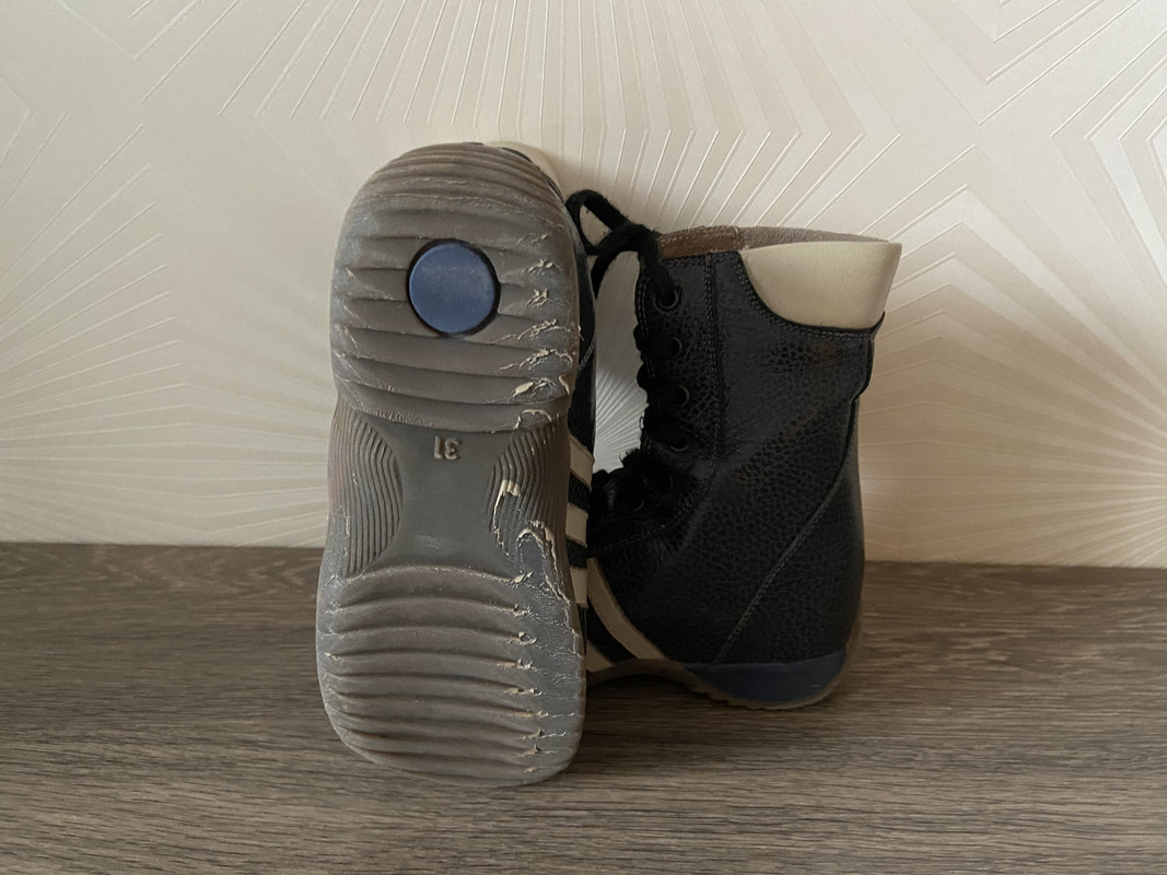 D6B9C2E4-B4C4-4F9A-ACC9-7194BB415B11