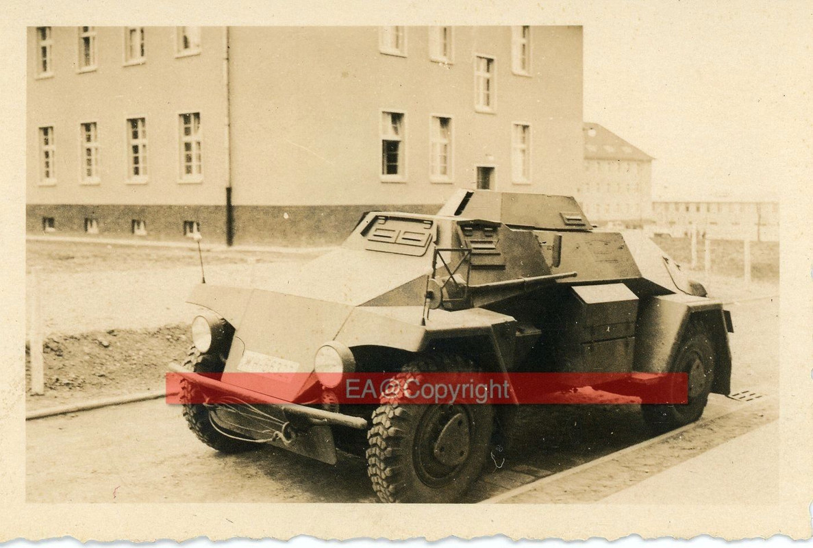 Panzerspähwagen Panzer Tank 4-Rad Foto1