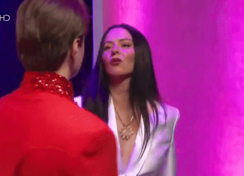 7bf7a532af4.gif