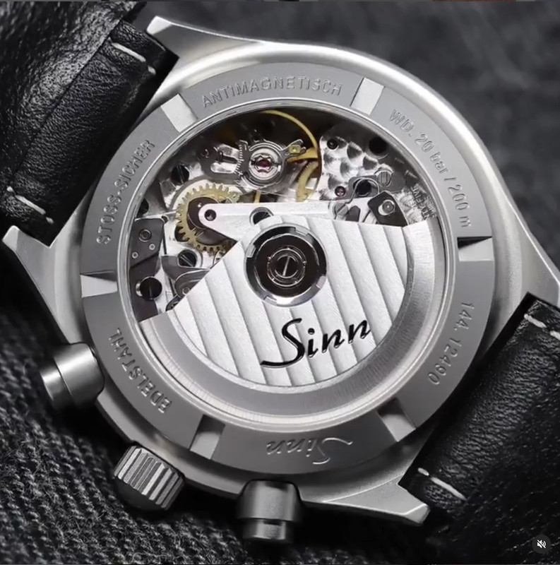 07706F60-410B-4CD6-AA0D-1C1A1AE02F01