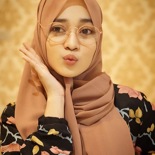 7 Penyanyi religi wanita Tanah Air ini suara merdunya bikin adem