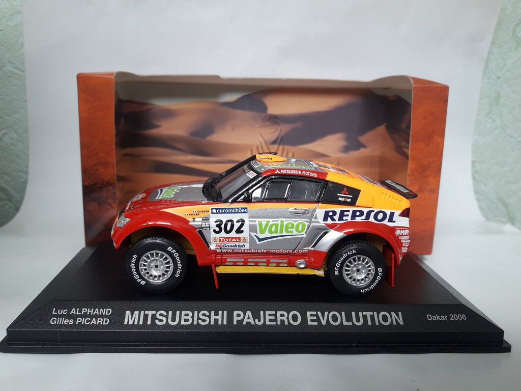 Mitsubishi pajero dakar 2006 (2)