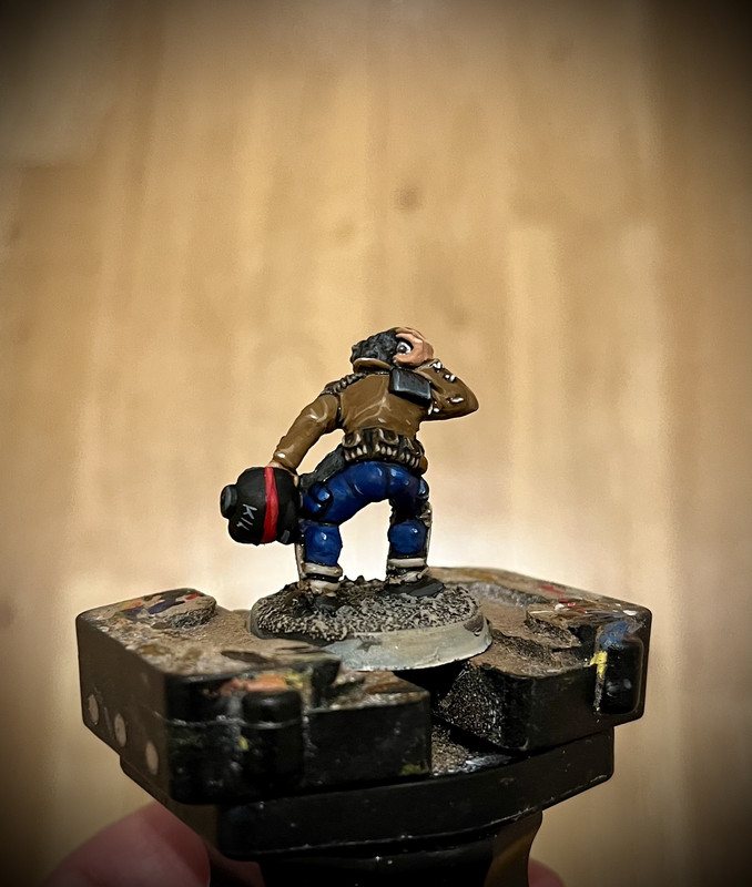 3DAE67B1-578A-4D6E-A5B3-C0CAC166A702