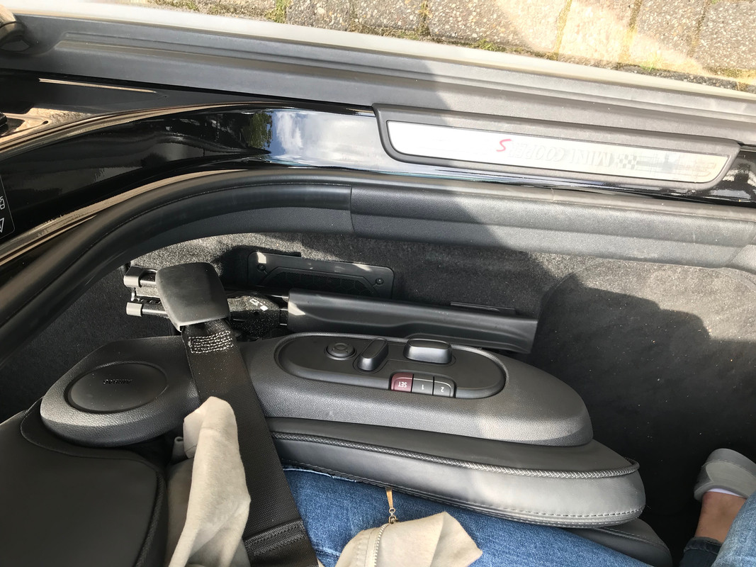 A99505CA-DF48-4B7D-85EA-4733978E11BF