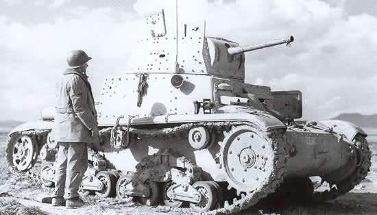 Soldado americano junto a M13 Soldado americano junto a M13