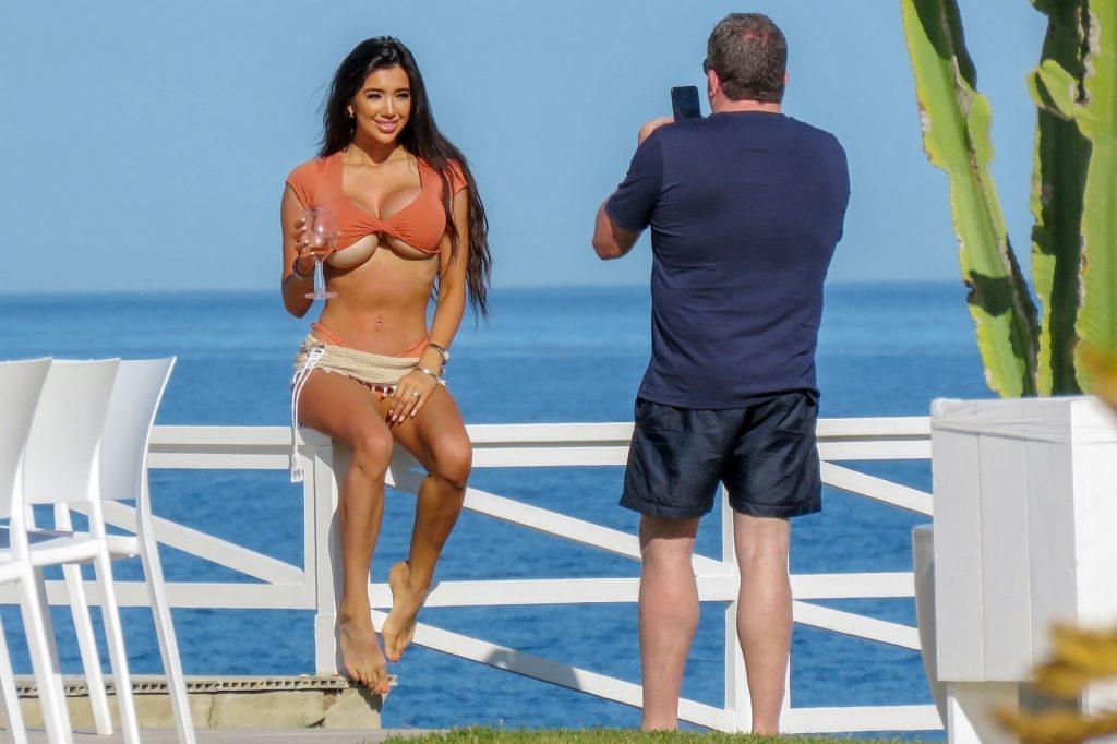 Chloe-Khan-upskirt-STARS-com-1024x683-23