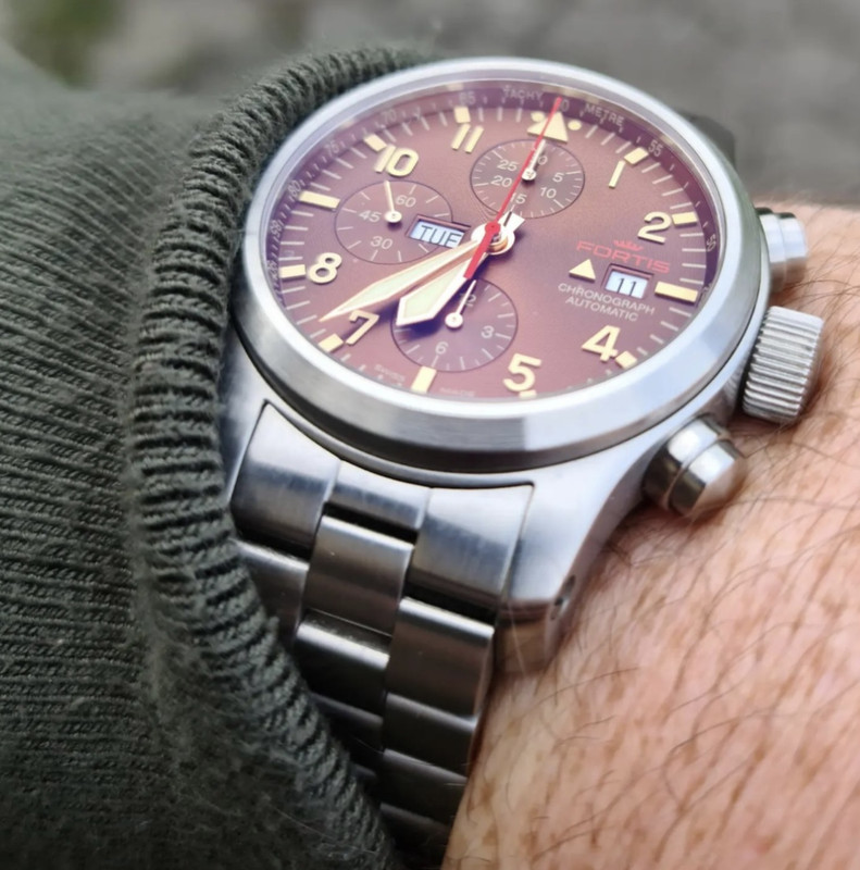 C8BA7566-C6BC-4763-AD82-25C3740D863E