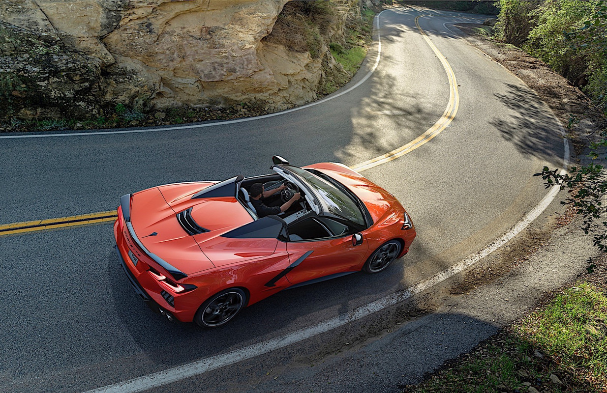 2020 Chevrolet Corvette Stingray convertible (9)