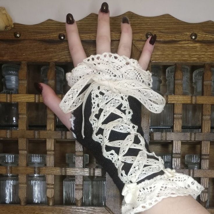 black gloves with white lace trim