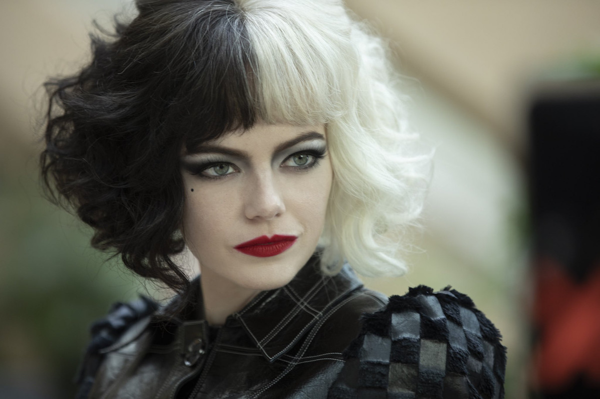 Emma Stone, beauty look da Crudelia De Mon