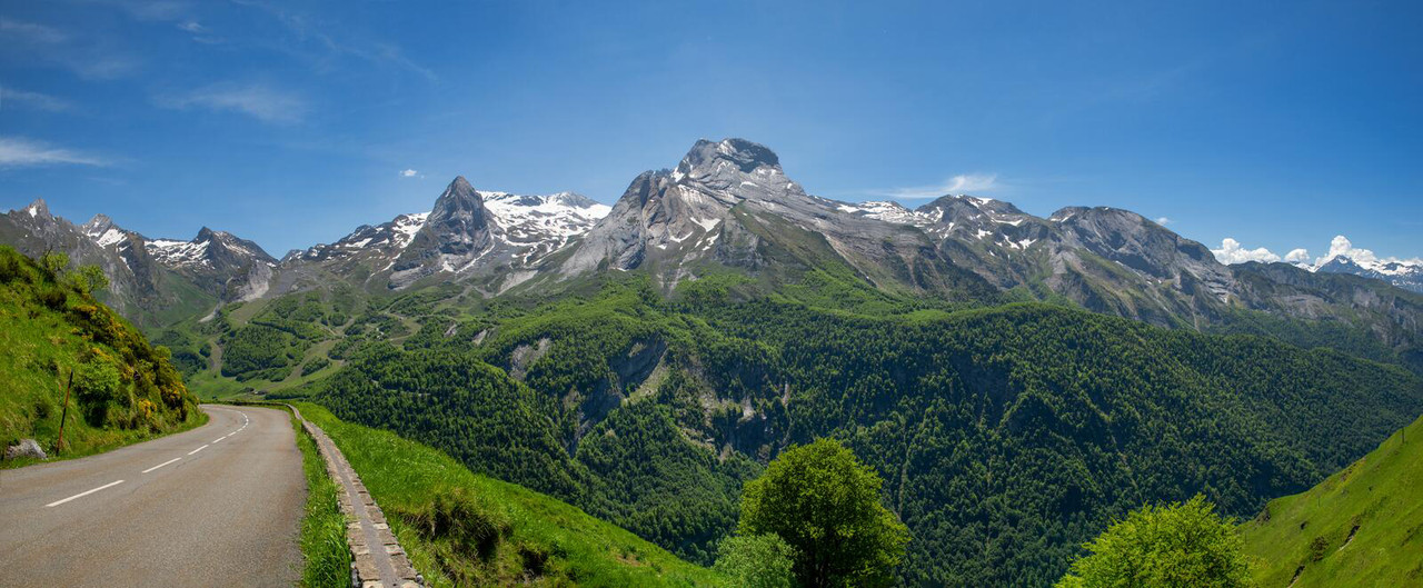 estrada-do-col-aubisque-nos-pireneus-franceses_112793-9133 (2)2