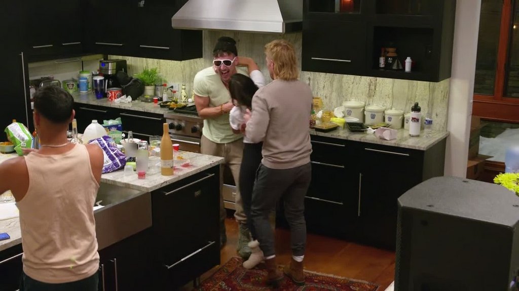 [Image: 7xel61xjw3zz.jpg]