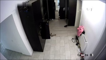 [Image: Voyeur58125114014.jpg]