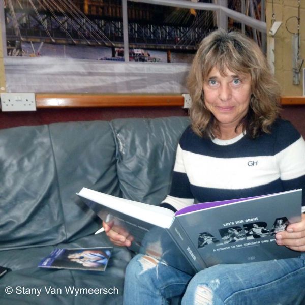 suzi_quatro_v3_px600