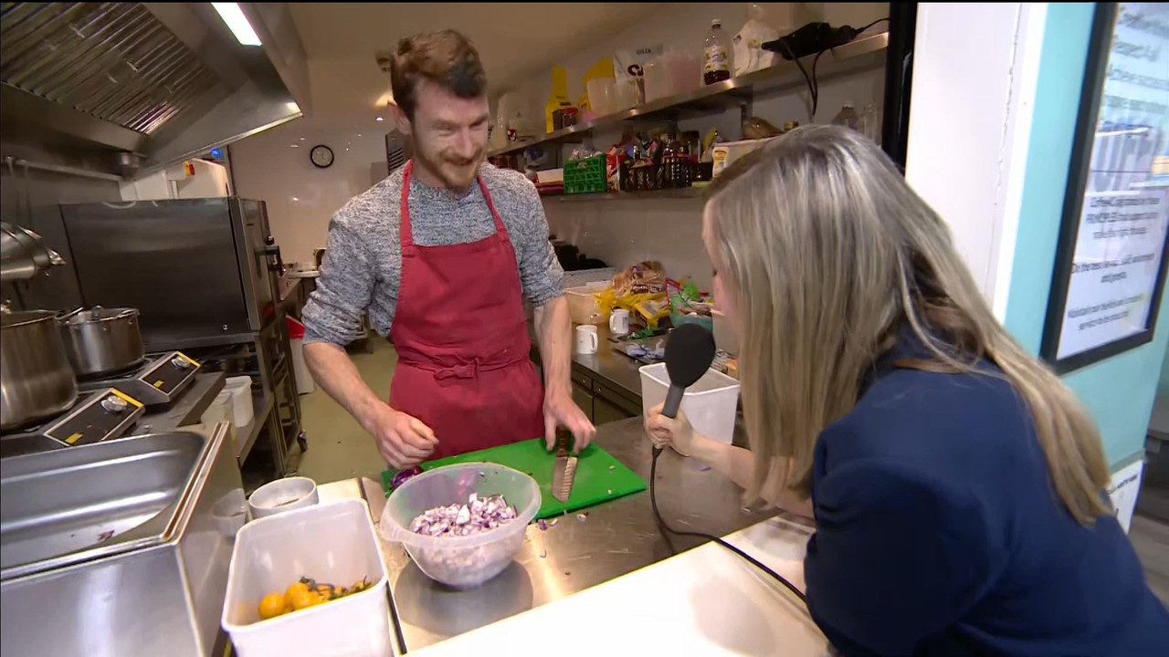 12.08 - 18.00.00 - ITV News Granada Reports. All the latest news, spo....ts_snapshot_16.59.926