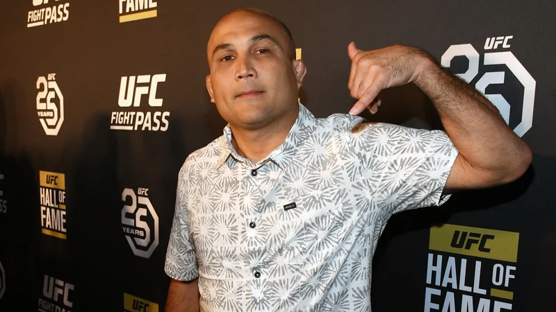 Би Джей Пен моли UFC за помощ