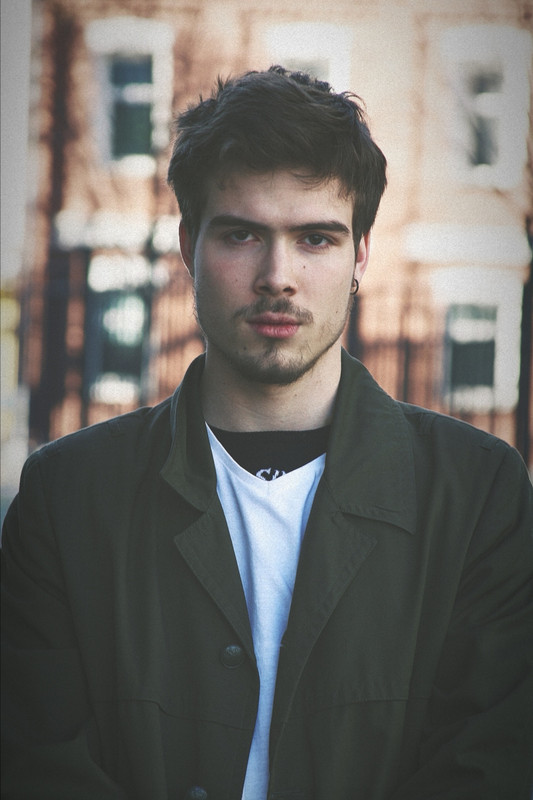 EAE22195-58C7-4031-889D-001AC2A8C26F