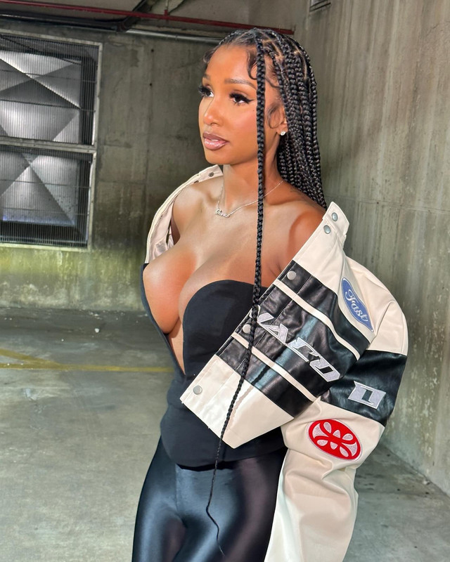 [Image: realberniceburgos-1708189111-33048522550...252271.jpg]