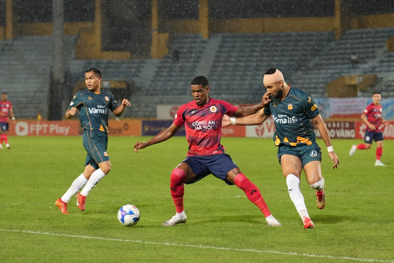 Nhận định, soi kèo Hoàng Anh Gia Lai vs Công An Hà Nội, 17h00 ngày 18/12