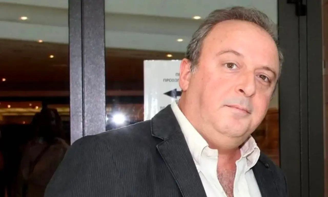 Δημήτρης-Καμπουράκης-βιογραφικό-σήμερα-Η-προσωπική-ζωή-η-ηλικία-το-ύψος-η-καταγωγή-οι-σπουδές-και-τα