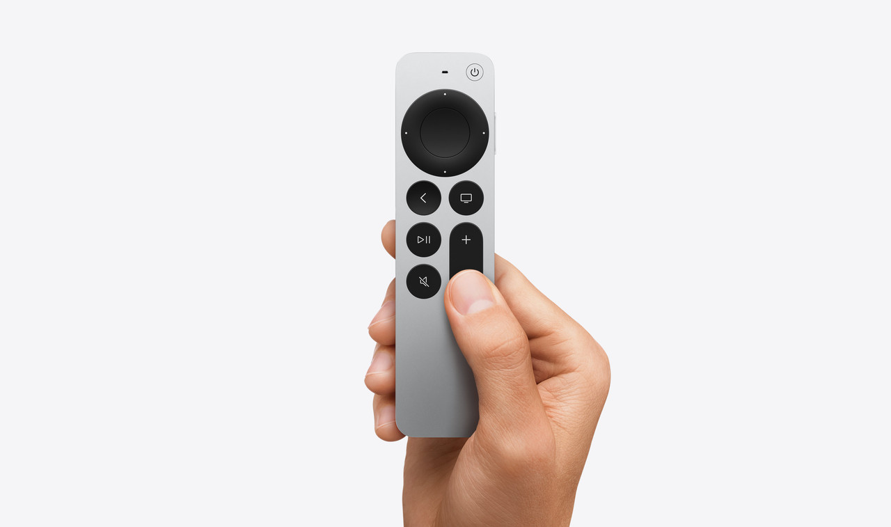 La interfaz de tvOS mostrando una variedad de aplicaciones como Apple TV+, Apple Music y Apple Arcade.