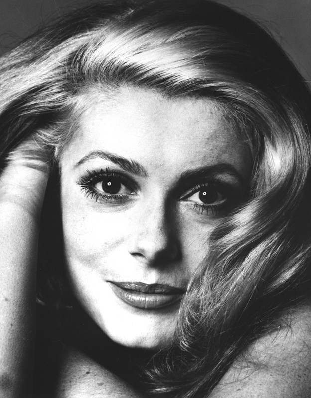 catherine_deneuve_mc87