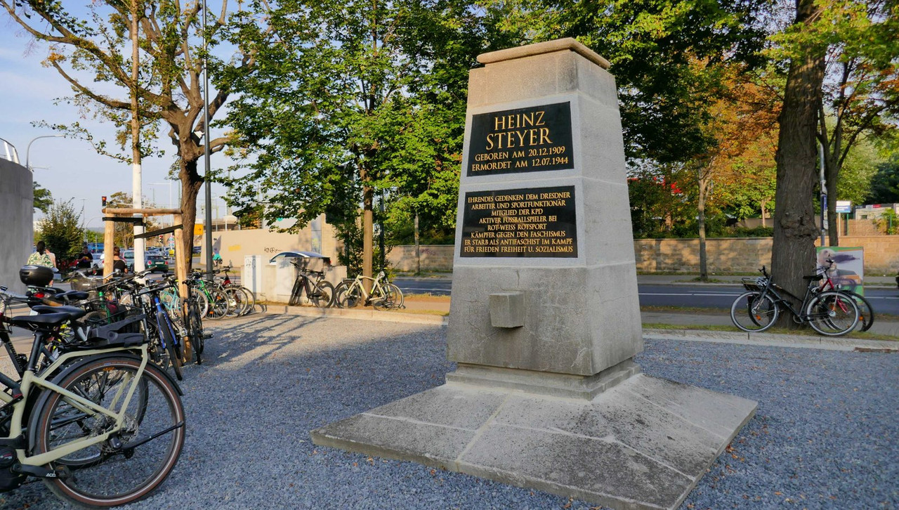 Bild: https://i.postimg.cc/rs7Y7rhc/P1220573.jpg