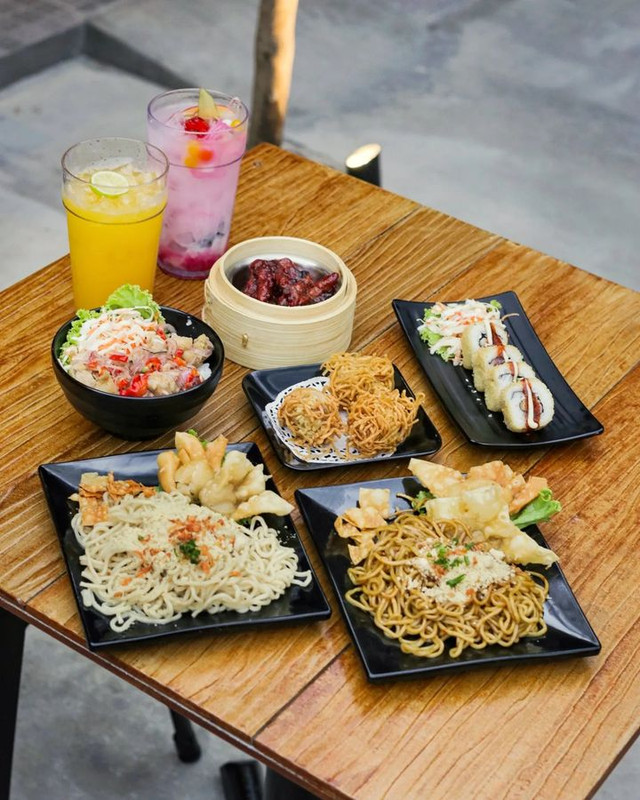 Wizzmie, pilihan tempat makan siang enak di Mojokerto yang sempat viral di TikTok.